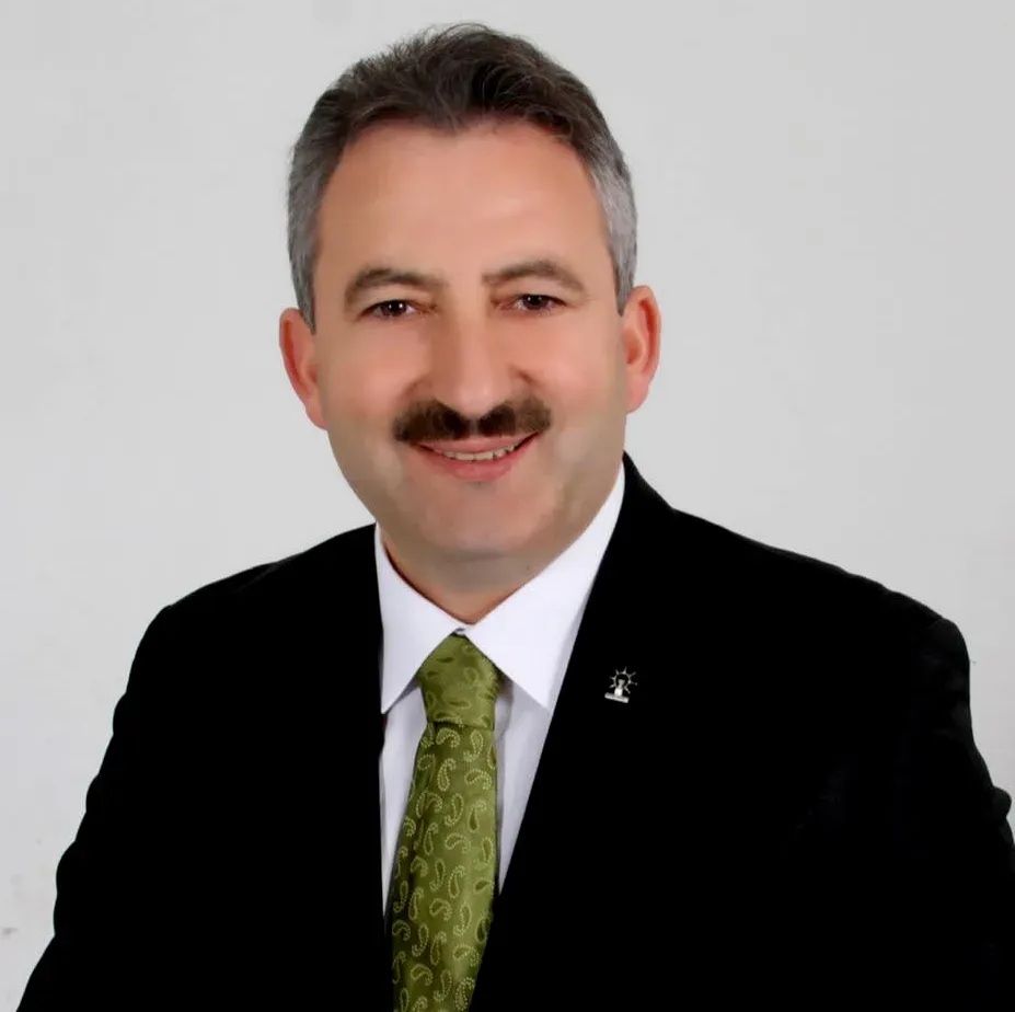 İzzet Gündoğar’dan 29 Ekim Cumhuriyet Bayramı Mesajı