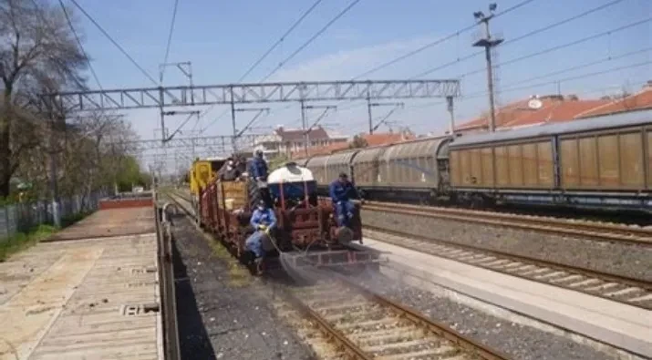 TCDD’den Demiryollarında Otlara Karşı İlaçlama Uyarısı
