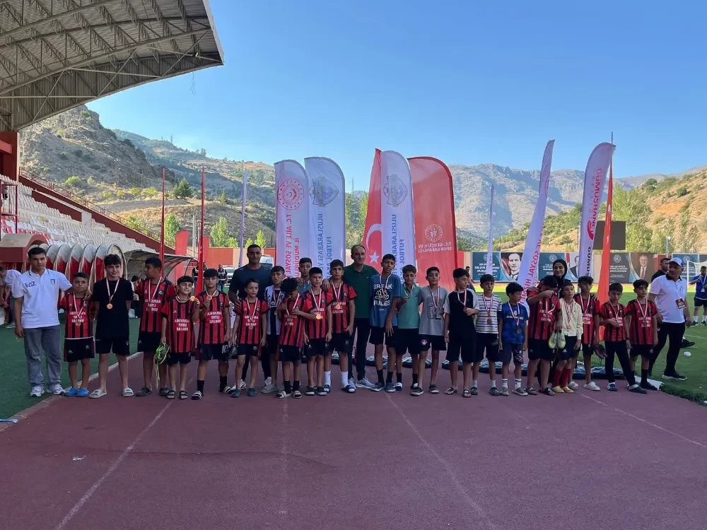 Kardeşlik ve Dayanışma İçin Tek Yürek Futbol Turnuvası